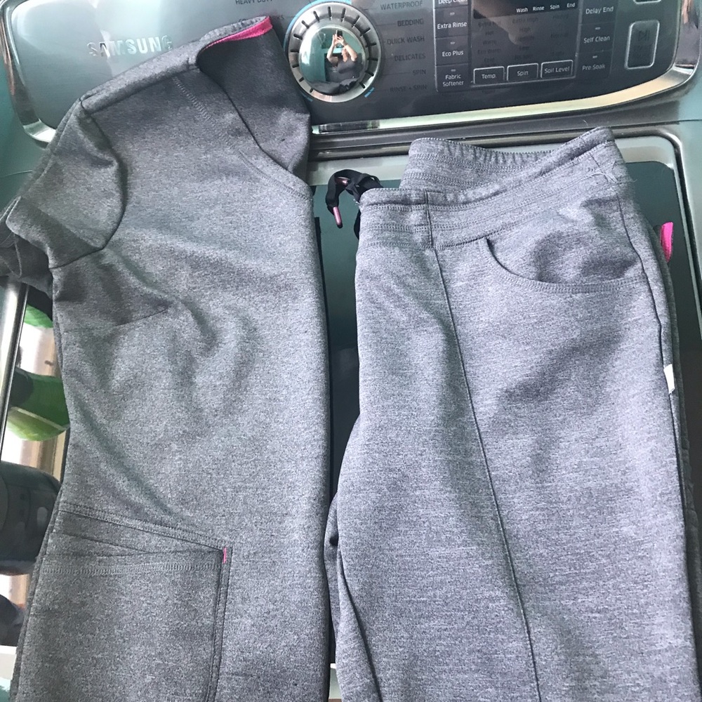 Smitten brand Scrub set, super comfy